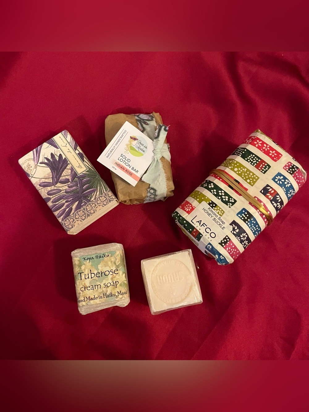 BUNDLE OF LUXURY SOAPS new unused